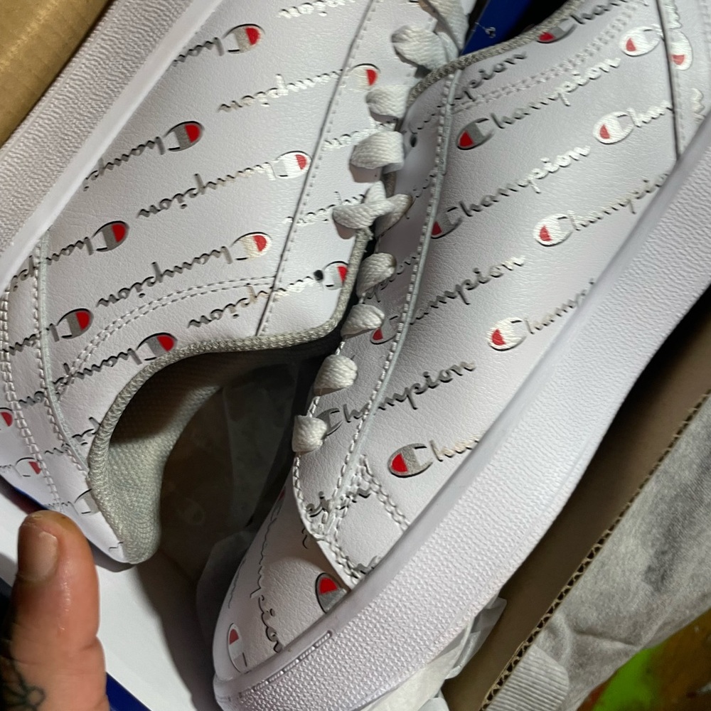 Champion sneakers ( new) sz 10